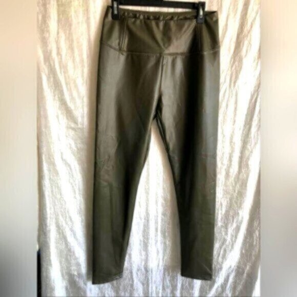 7 For All Mankind Vegan Leather Leggings / Pants High Waistv NWT sz Lrg - Picture 1 of 7